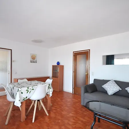 Διαμέρισμα Doble-4cd *